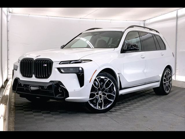 2023 BMW X7 M60i