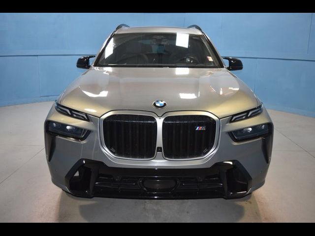 2023 BMW X7 M60i