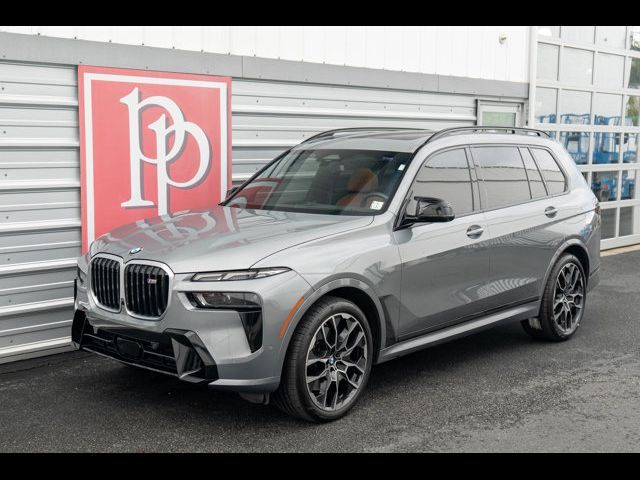 2023 BMW X7 M60i