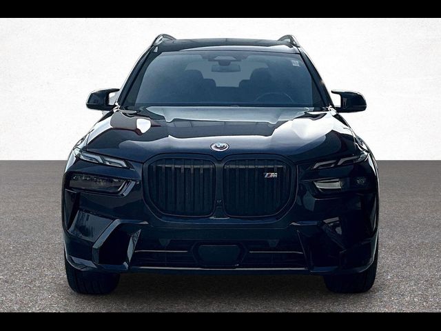 2023 BMW X7 M60i