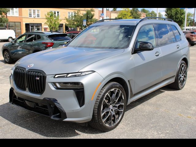 2023 BMW X7 M60i