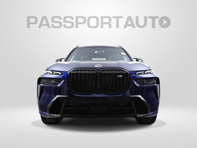 2023 BMW X7 M60i