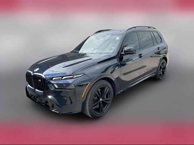 2023 BMW X7 M60i