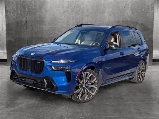 2023 BMW X7 M60i