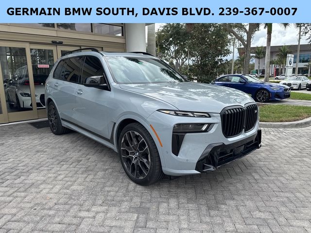 2023 BMW X7 M60i