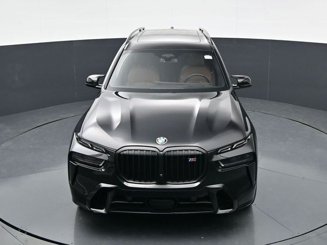 2023 BMW X7 M60i