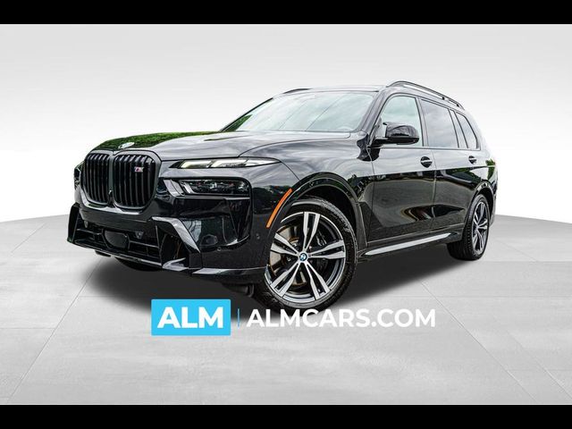 2023 BMW X7 M60i
