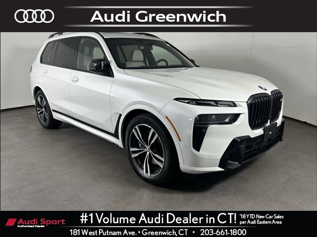 2023 BMW X7 M60i