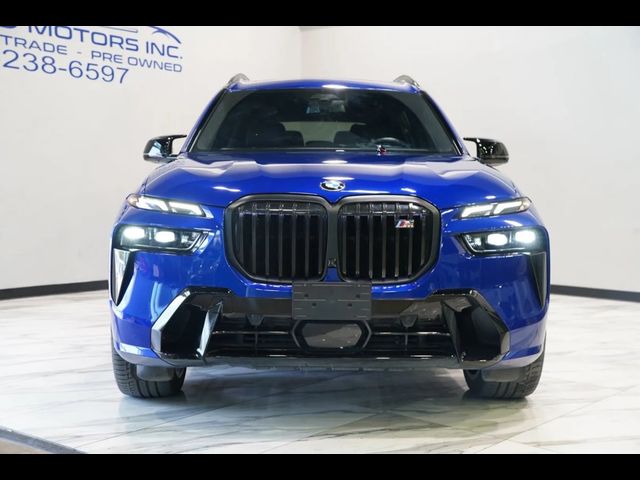 2023 BMW X7 M60i