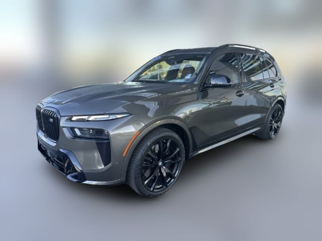 2023 BMW X7 M60i