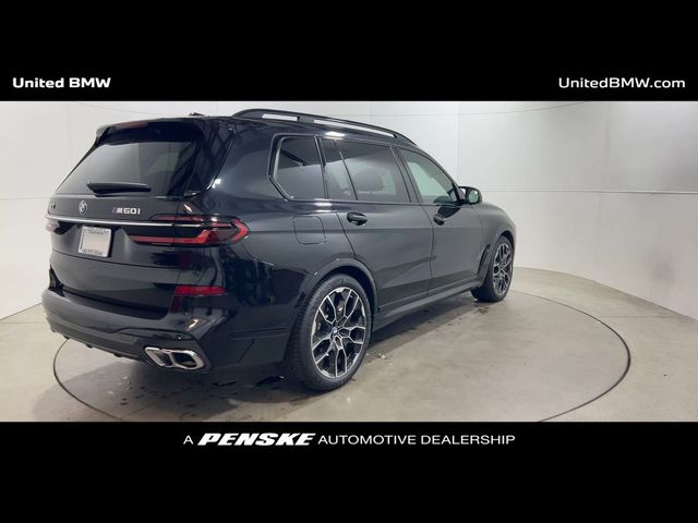 2023 BMW X7 M60i