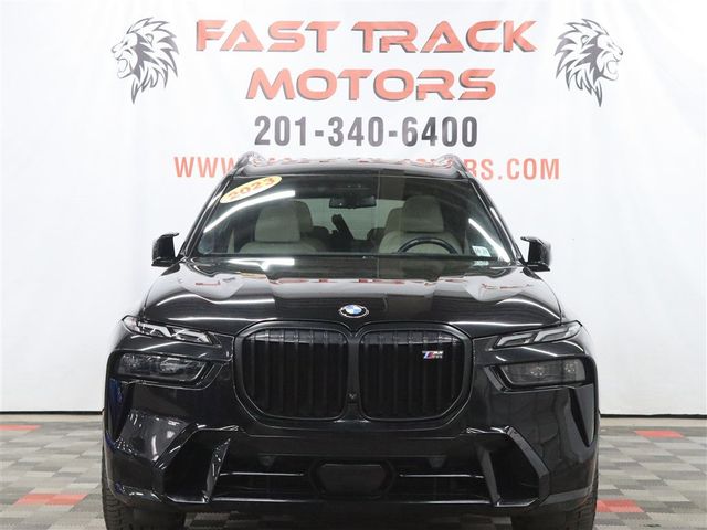 2023 BMW X7 M60i