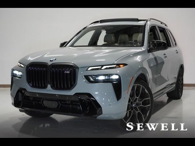 2023 BMW X7 M60i