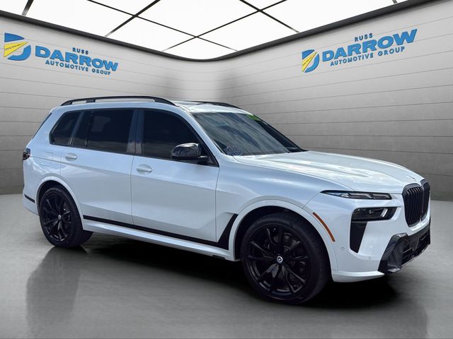 2023 BMW X7 M60i