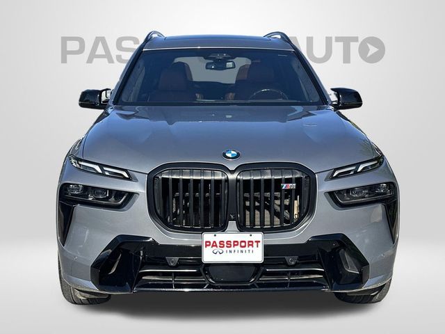2023 BMW X7 M60i