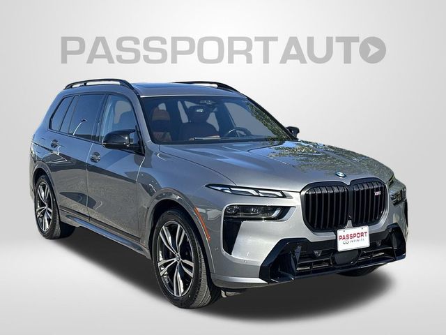 2023 BMW X7 M60i