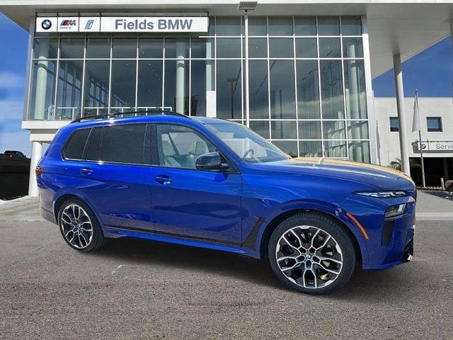 2023 BMW X7 M60i