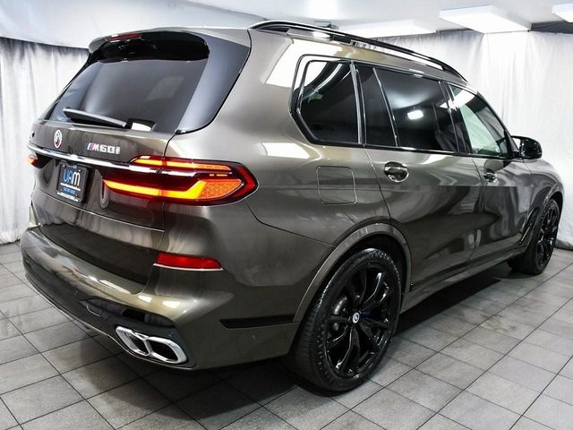 2023 BMW X7 M60i