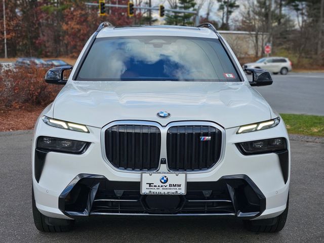 2023 BMW X7 M60i