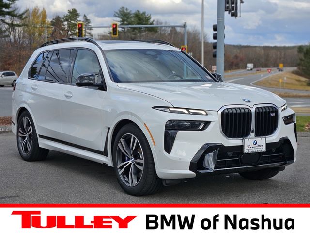 2023 BMW X7 M60i