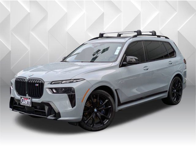 2023 BMW X7 M60i