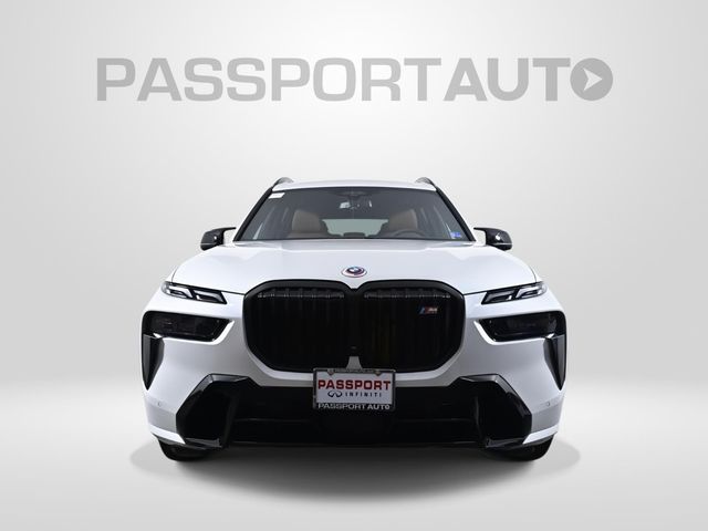 2023 BMW X7 M60i