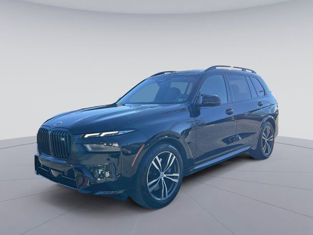 2023 BMW X7 M60i