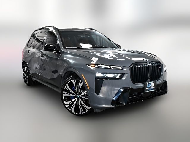 2023 BMW X7 M60i