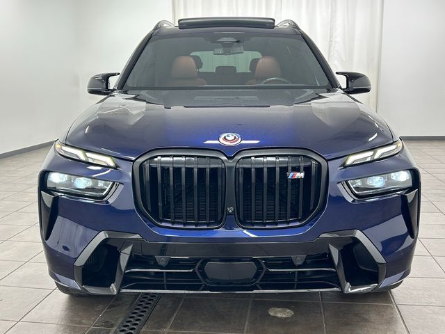 2023 BMW X7 M60i