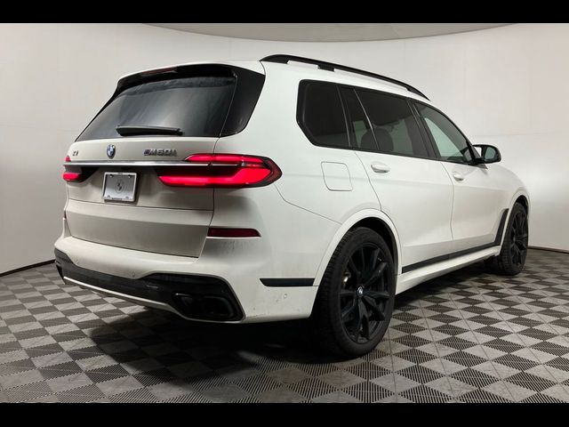 2023 BMW X7 M60i