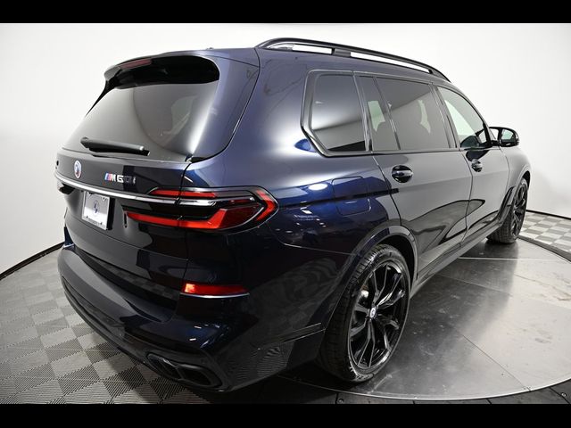 2023 BMW X7 M60i