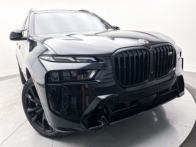 2023 BMW X7 M60i