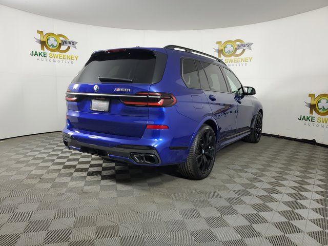 2023 BMW X7 M60i