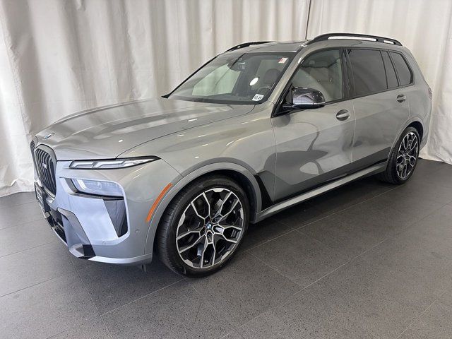 2023 BMW X7 M60i