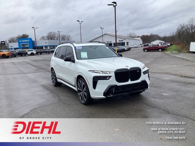 2023 BMW X7 M60i