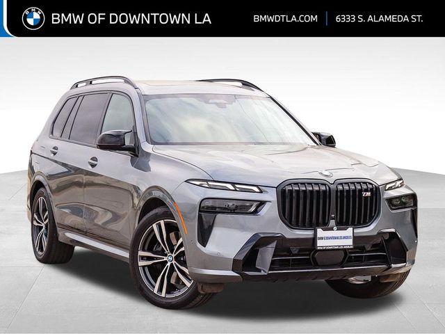 2023 BMW X7 M60i