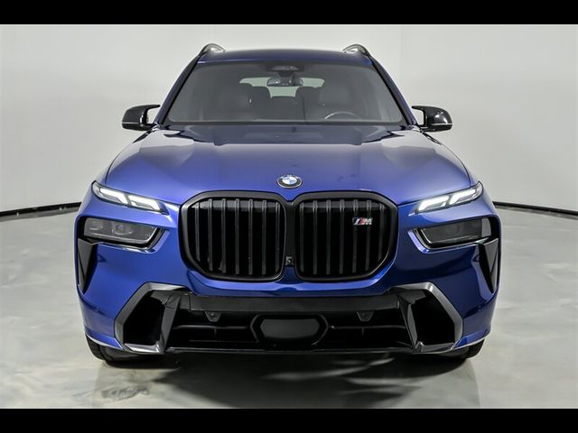2023 BMW X7 M60i