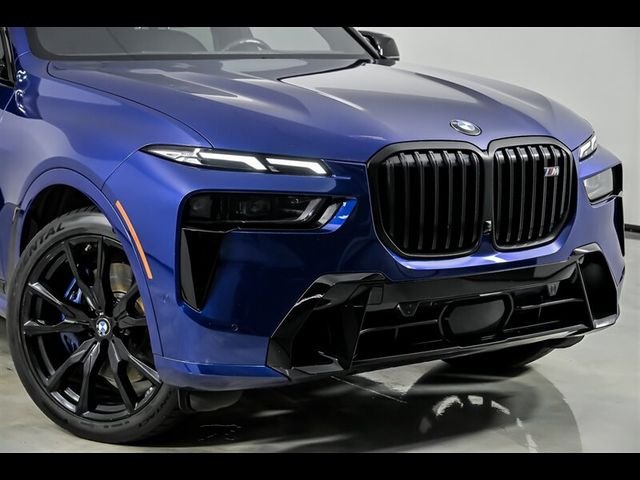 2023 BMW X7 M60i
