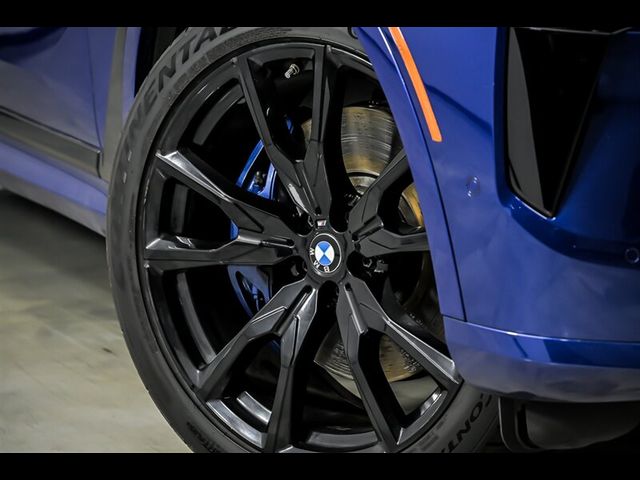 2023 BMW X7 M60i
