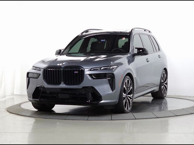 2023 BMW X7 M60i