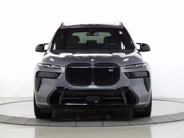 2023 BMW X7 M60i