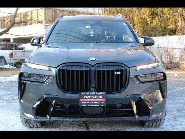 2023 BMW X7 M60i