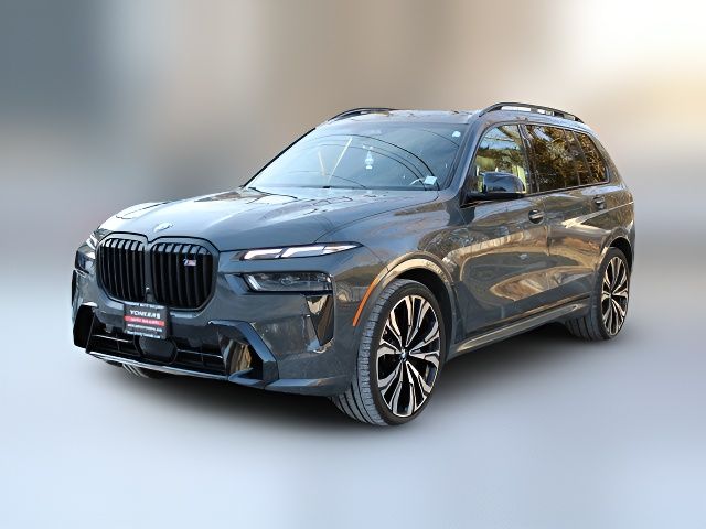 2023 BMW X7 M60i