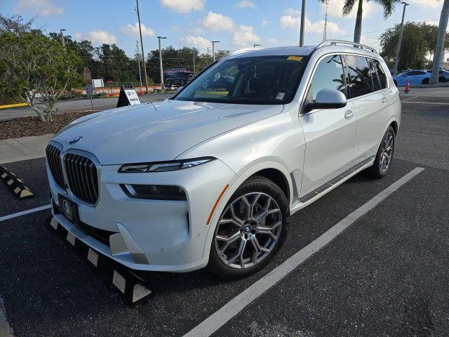 2023 BMW X7 xDrive40i