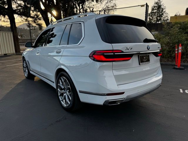 2023 BMW X7 xDrive40i