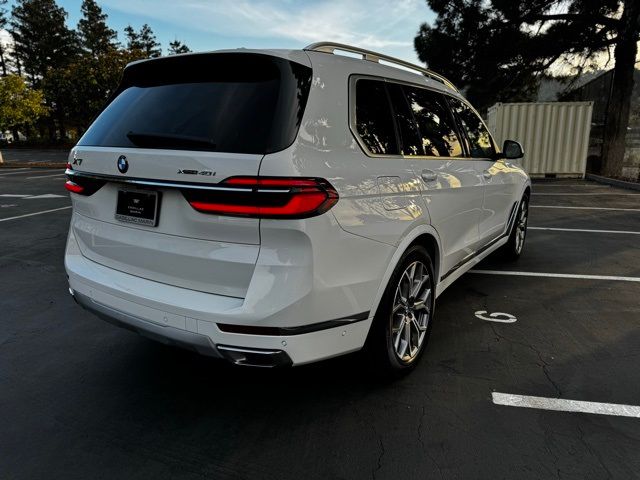 2023 BMW X7 xDrive40i