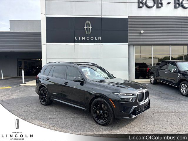 2023 BMW X7 xDrive40i