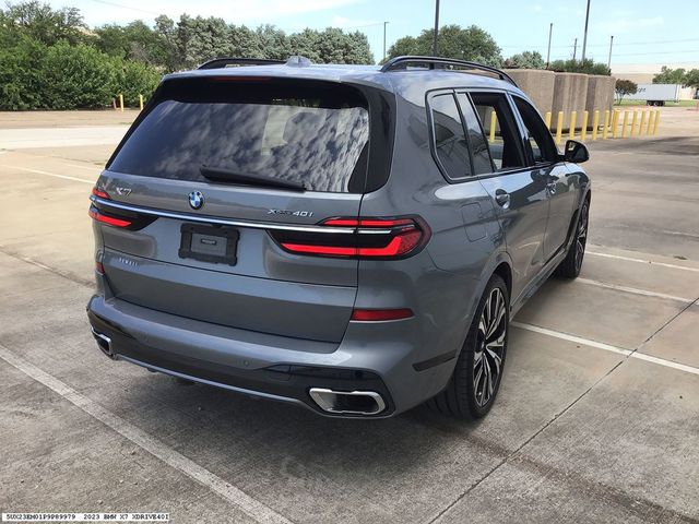 2023 BMW X7 xDrive40i