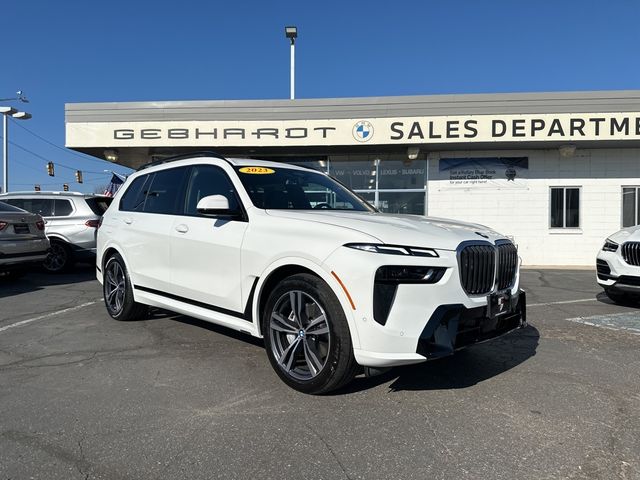 2023 BMW X7 xDrive40i