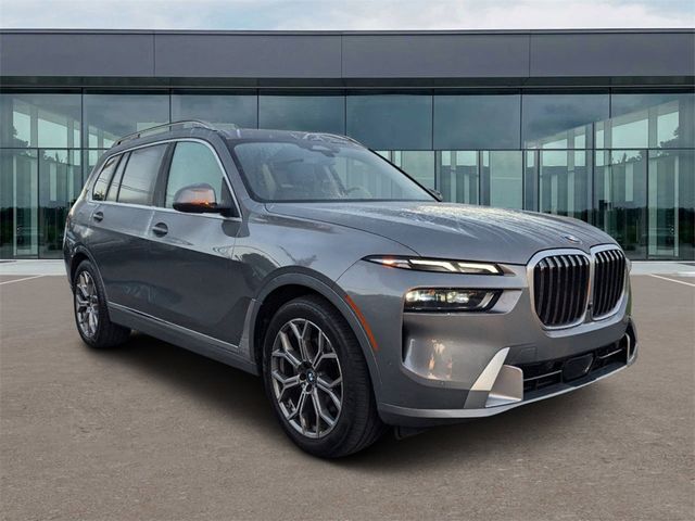 2023 BMW X7 xDrive40i